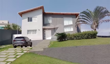 Condomínio com 4 quartos à venda ou para locação em Residencial Dos Lagos - SP