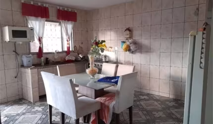 Casa com 3 quartos à venda em Jardim Bertioga - SP