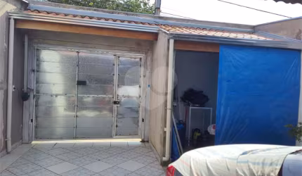 Casa com 2 quartos à venda em Jardim Martins - SP