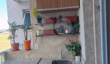 Apartamento com 2 quartos à venda ou para locação em Medeiros - SP