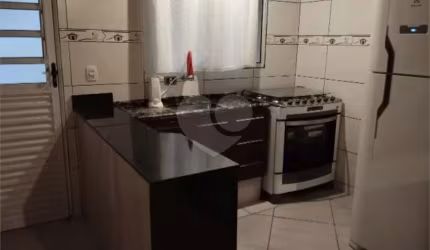 Casa com 4 quartos à venda em Jardim Tamoio - SP