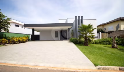 Condomínio com 4 quartos à venda em Residencial Dos Lagos - SP