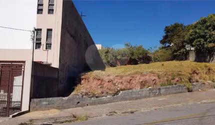 Terreno à venda em Jardim América - SP