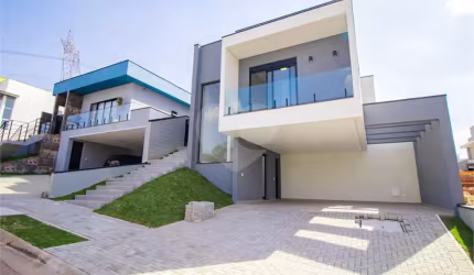 Condomínio com 3 quartos à venda em Jardim Celeste - SP