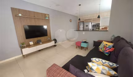 Casa com 2 quartos à venda em Vila Vianelo - SP