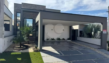 Condomínio com 3 quartos à venda ou para locação em Centro (jacaré) - SP
