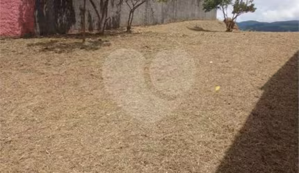 Terreno para locação em Vila Santana Ii - SP