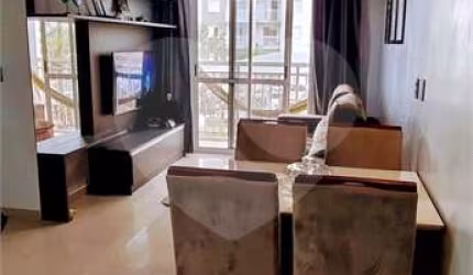 Apartamento com 3 quartos à venda em Jardim Tamoio - SP