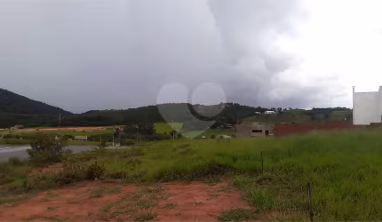 Terreno à venda em Jardim Itália - SP