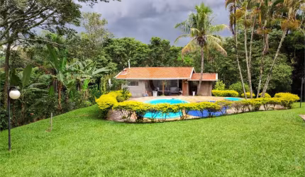 Fazenda com 4 quartos à venda em Horto Florestal - SP