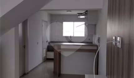 Condomínio com 2 quartos à venda em Jardim Amoreiras - SP
