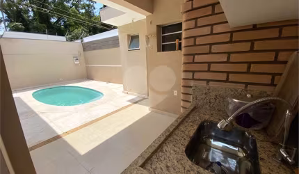 Casa com 3 quartos à venda em Parque Santa Isabel - SP