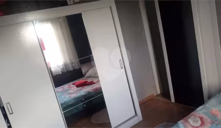 Casa com 4 quartos à venda em Jardim Vitória - SP