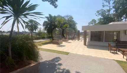 Condomínio com 3 quartos à venda em Bella Vittà - SP