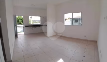 Casa com 2 quartos à venda em Nova Trieste - SP