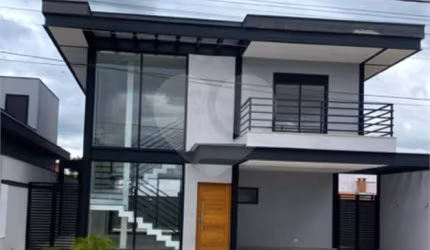 Sobrado com 3 quartos à venda em Nova Era - SP