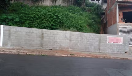 Terreno à venda em Jardim São Vicente - SP