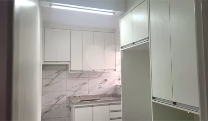 Apartamento com 3 quartos à venda em Vila M Genoveva - SP