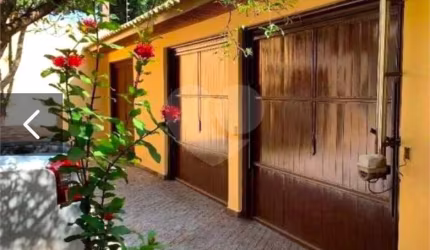 Casa com 3 quartos à venda em Jardim Estádio - SP