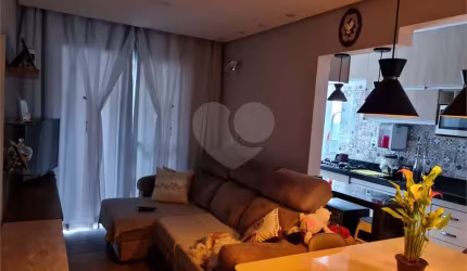 Apartamento com 2 quartos à venda em Medeiros - SP