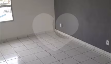 Apartamento com 2 quartos à venda em Santa Júlia - SP