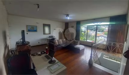 Sobrado com 6 quartos à venda em Jardim Bonfiglioli - SP