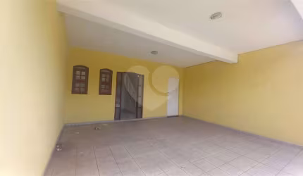 Sobrado com 3 quartos à venda em Vila Galvão - SP