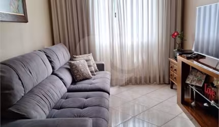 Apartamento com 2 quartos à venda em Jardim Cica - SP