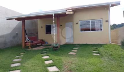 Casa com 3 quartos à venda em Portão - SP