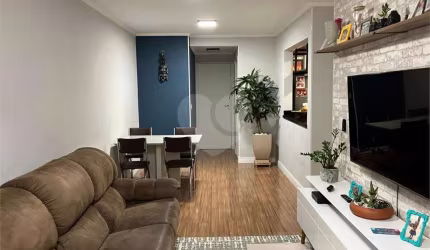 Apartamento com 3 quartos à venda em Parque Da Fonte - PR