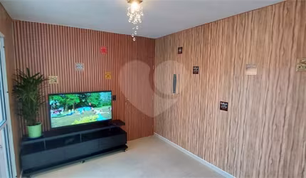 Apartamento com 2 quartos à venda em Jardim Tamoio - SP