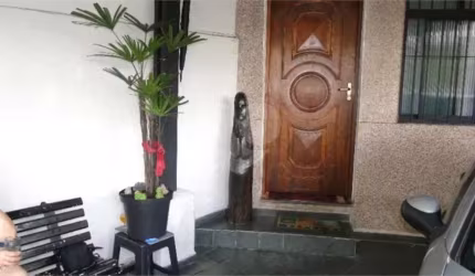 Sobrado com 3 quartos à venda em Vila América - SP