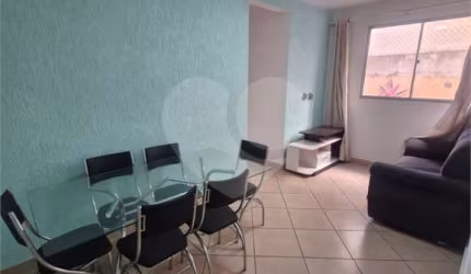 Apartamento com 3 quartos à venda em Vila Della Piazza - SP