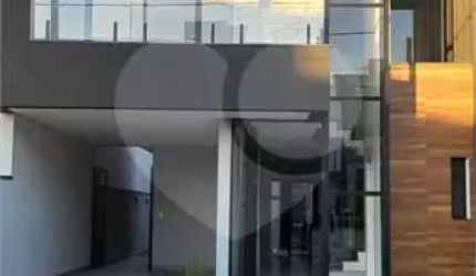 Condomínio com 3 quartos à venda em Jardim Celeste - SP