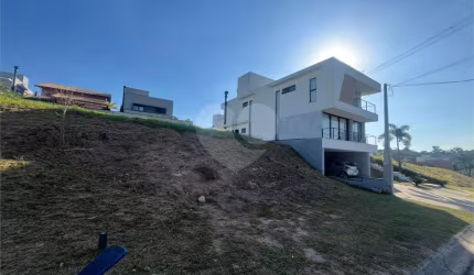 Condomínio à venda em Bella Vittà - SP
