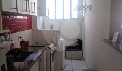 Apartamento com 2 quartos à venda em Vila Della Piazza - SP