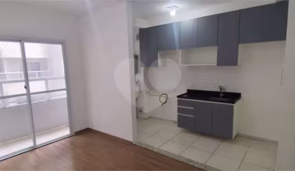 Apartamento com 2 quartos para locação em Ponte De São João - SP