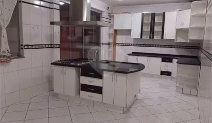 Casa com 4 quartos à venda em Jardim Primavera - SP