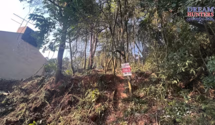 Terreno à venda na Rua Zélia Maria Pimpão Ferraz, 49, Barreirinha, Curitiba por R$ 300.000