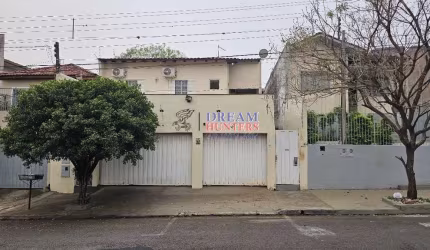 Casa com 3 quartos à venda na Manoel Joaquim Gregório, 110, Bancários, Londrina, 182 m2 por R$ 629.000