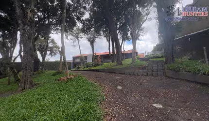 Terreno comercial à venda na Rua João Guariza, 530, São Lourenço, Curitiba por R$ 2.449.000
