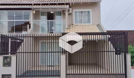 Sobrado com 3 dormitórios à venda, 133 m² por R$ 780.000,00 - Itacolomi - Balneário Piçarras/SC