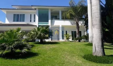 Mansão em um dos melhores condomínios da Barra da Tijuca.