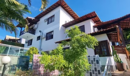 Casa com 5 quartos em Condomínio Pendotiba