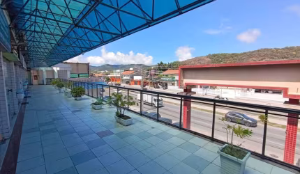 Loja com 38m no Town Center
