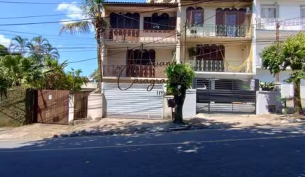 Casa para Venda em Volta Redonda, Jardim Amália, 5 dormitórios, 3 suítes, 5 banheiros, 2 vagas