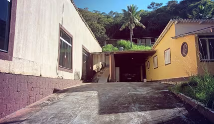 Galpão para Locação em Miguel Pereira, Lagoinha, 8 dormitórios, 2 suítes, 10 banheiros, 5 vagas