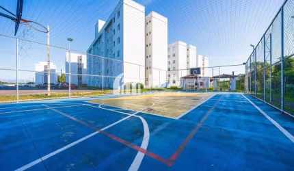Apartamento semi mobiliado em condomínio fechado