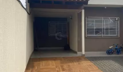 Casa com 3 quartos à venda na Rua Armando Balarotti, Portal de Versalhes 1, Londrina por R$ 470.000