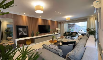 Casa em condomínio fechado com 3 quartos à venda na Avenida Gil de Abreu Souza, Condomínio Royal Forest, Londrina por R$ 2.200.000